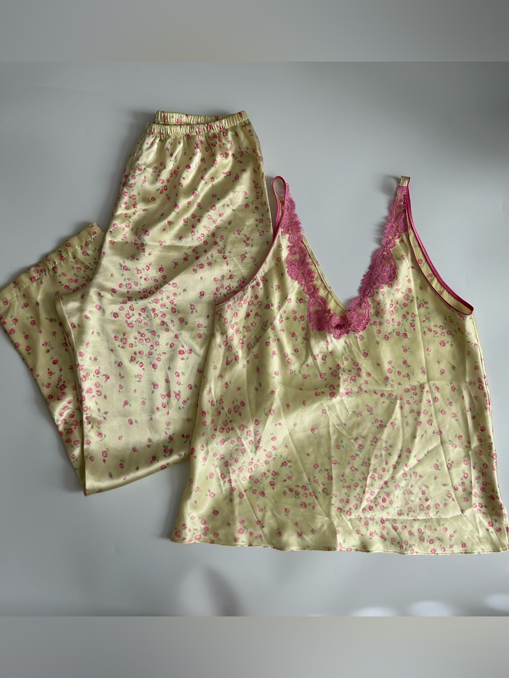 Vintage Oscar de la Renta Pink Label Yellow Floral Satin Pajama Set
Cottagecore